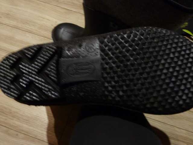 gumofilce nowe rozmiar 45/11