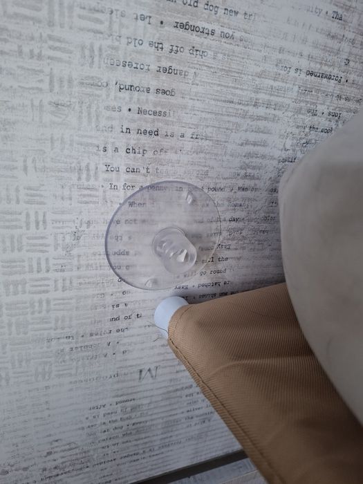 Legowisko dla kota lub małego psa do zawieszenia na oknie