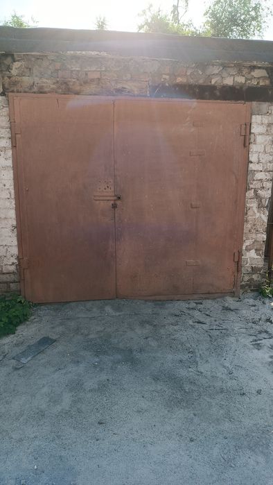 Продам ворота гаражные