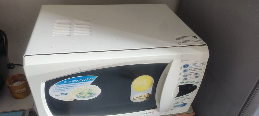 Микроволновая печь MC-7642 W
LG MC-7642 W