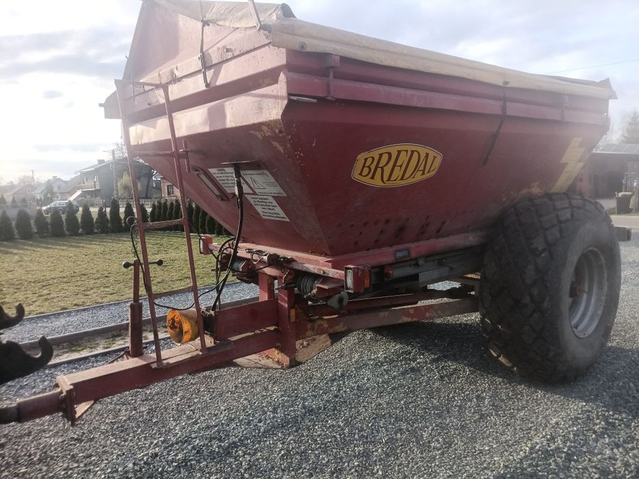 Rozsiewacz wapna nawozów bredal