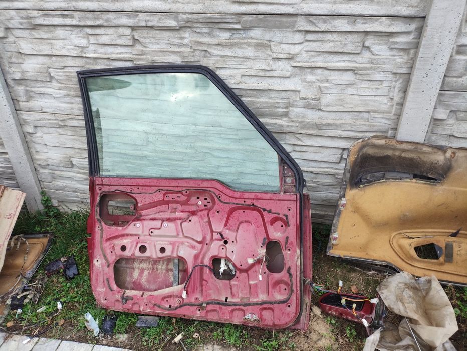 Suzuki Vitara, maska, drzwi boczne, bagażnika Dzierzkowice-Góry