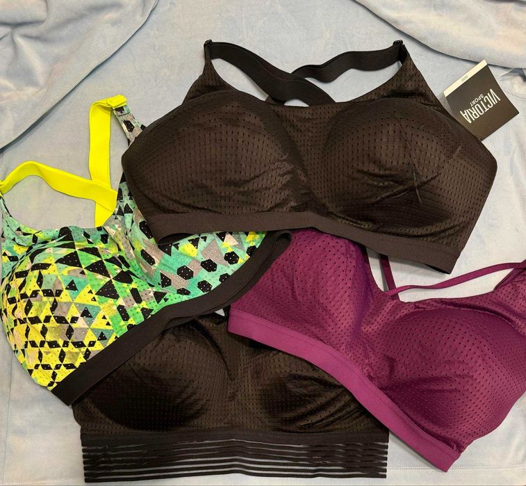 Victoria's Secret Lightweight Sport Bra 36DD
