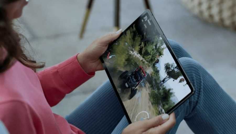 Недорогий планшет Lenovo Tab з металевим корпусом та стилусом