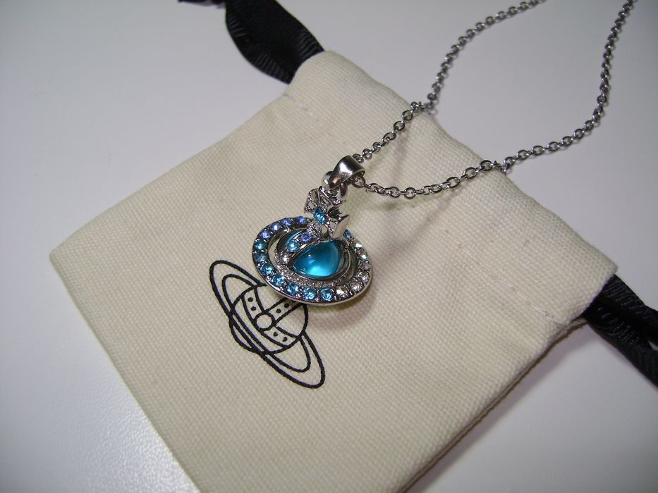 Кулон Vivienne Westwood різних кольорів