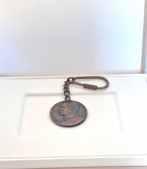 Medal Marszałek J. Piłsudski, brąz 1930 r. proj. J. Aumiller II RP