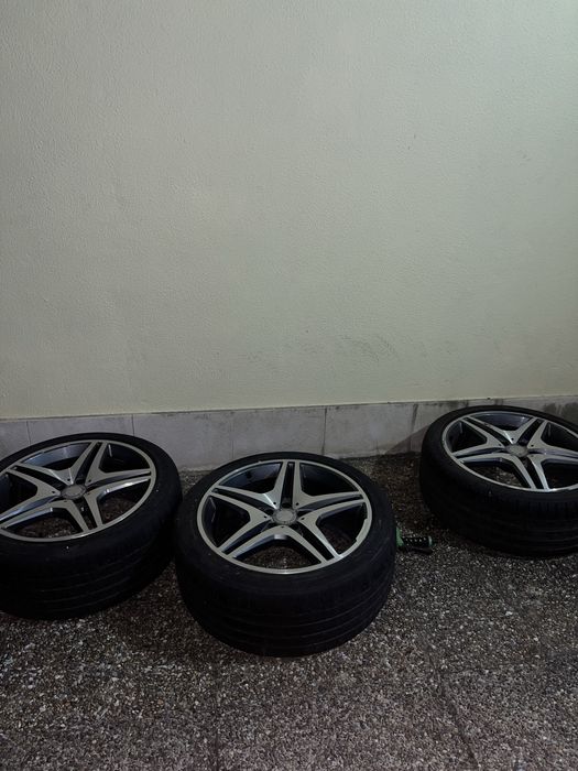 jante com pneus mercedes