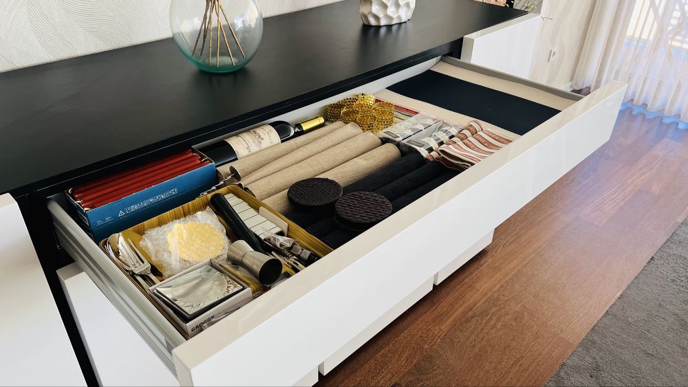 Vendo moderno móvel de sala jantar