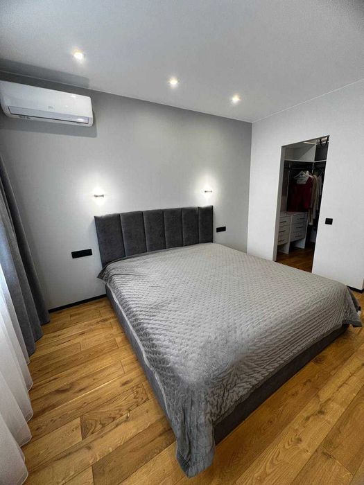 Продаж 2к квартири 86м2 з дизайнерським ремонтом у центрі Франківська