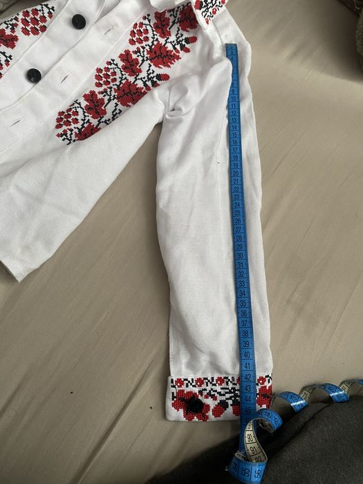 Продам вишиванку в дуже хорошому стані