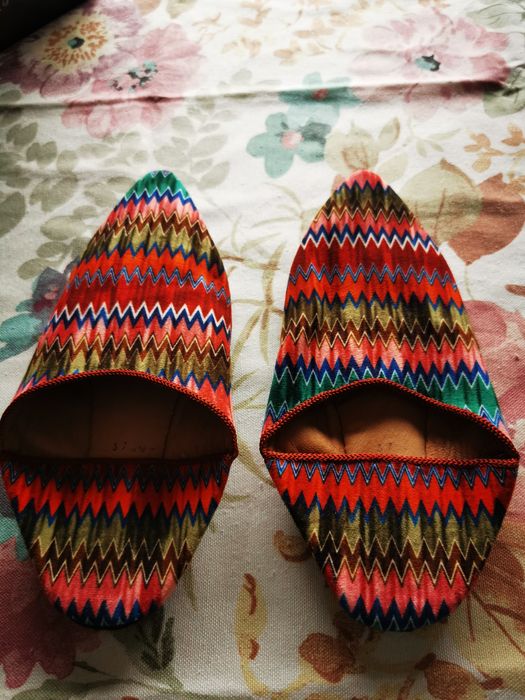 Mocassins de Marrocos marca Kounouz tamanho 37.