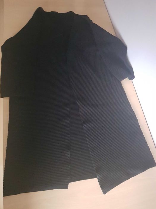 Czarny długi sweter rozmiar M