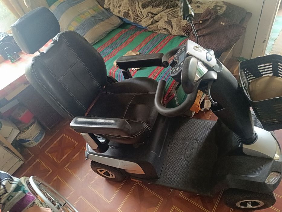 Wózek inwalidzki elektryczny