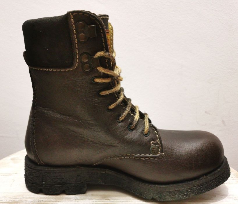 Nº38 Bota Yellow Cab Nova Pele Castanha
