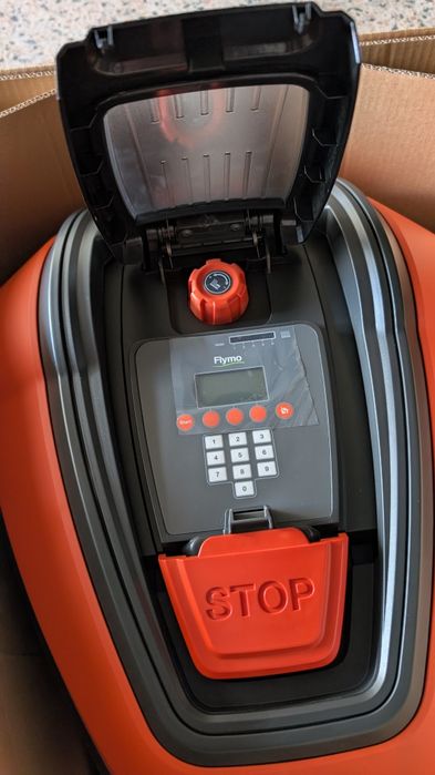 Robot Cortarelva FLYMO 1200R - Novo em caixa