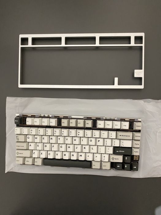 НОВА! Бездротова клавіатура Weikav D75