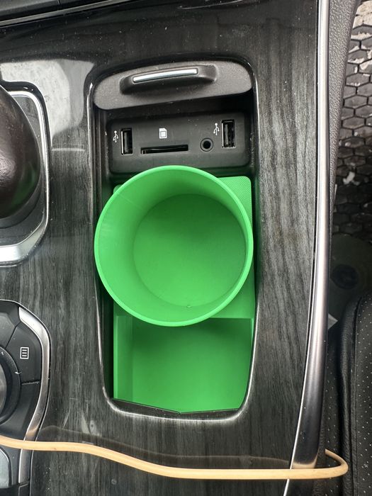 Pojedyncze i podwojne  uchwyty na kubek renault espace 5. Druk 3D