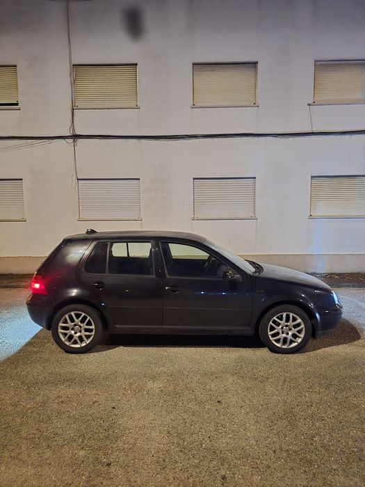 Vendo Volkswagen Golf 2003 1.4 Gasolina