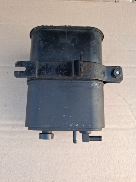 Węglowy filtr Pochłaniacz oparów paliwa Fiat 126p Maluch