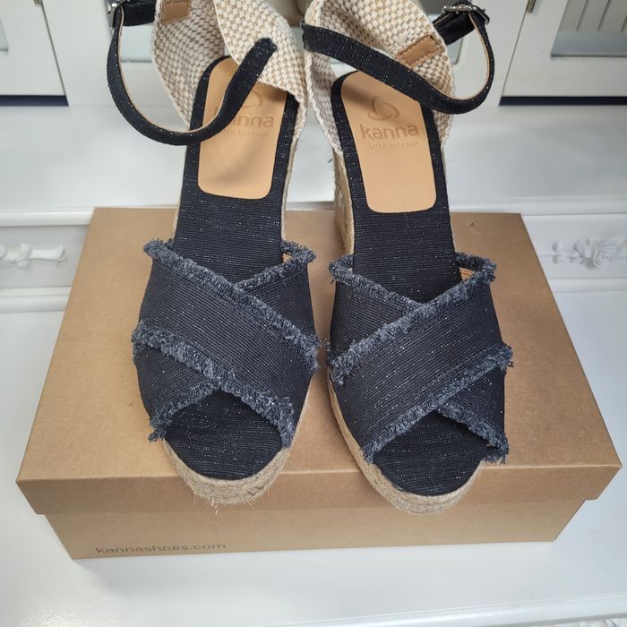 Eleganckie espadryle Kanna