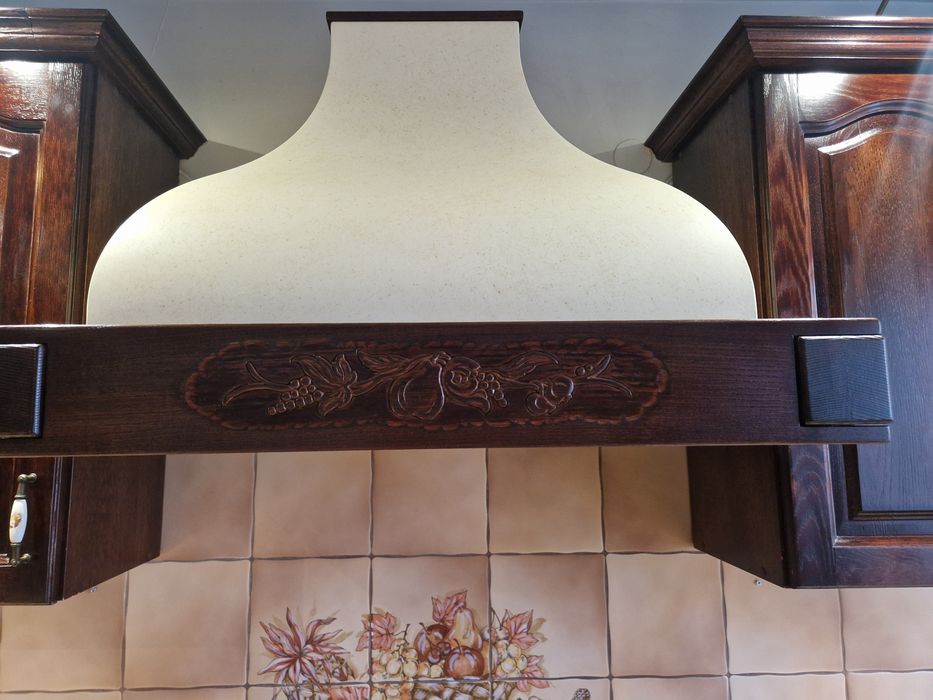 Włoski okap kuchenny