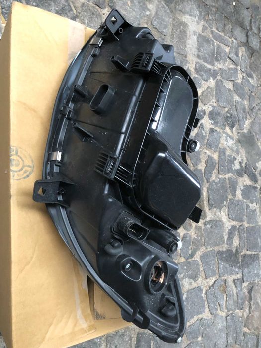 Otíca Direita Mercedes-Benz Vito