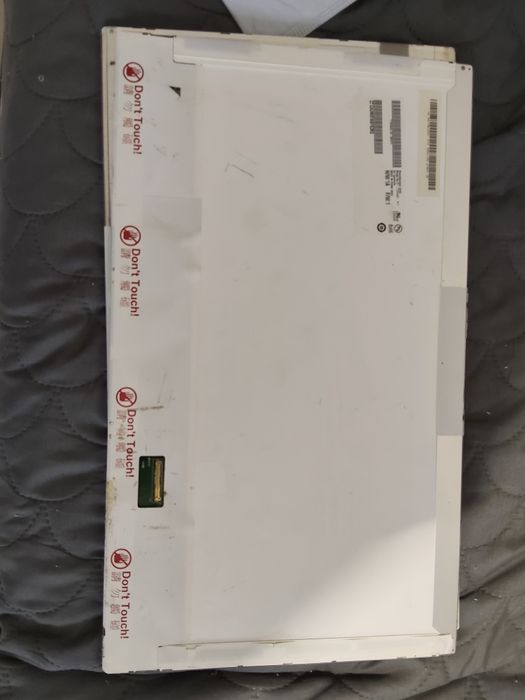 Vendo ecrã para portátil LP173WD1(TL)(A1)