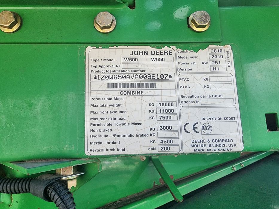 Комбаїн JohnDeere