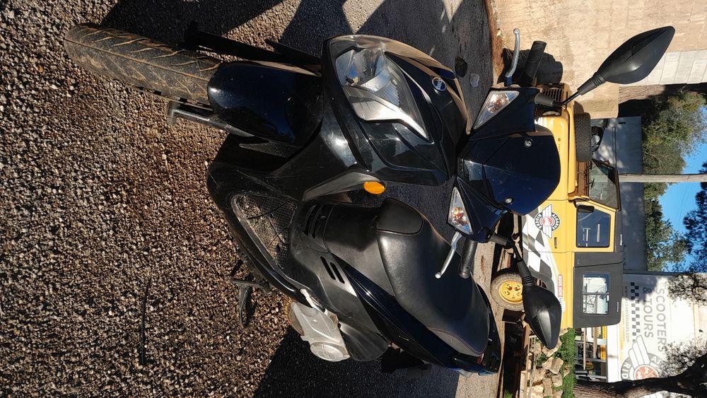 Scooter Symphony  a venda