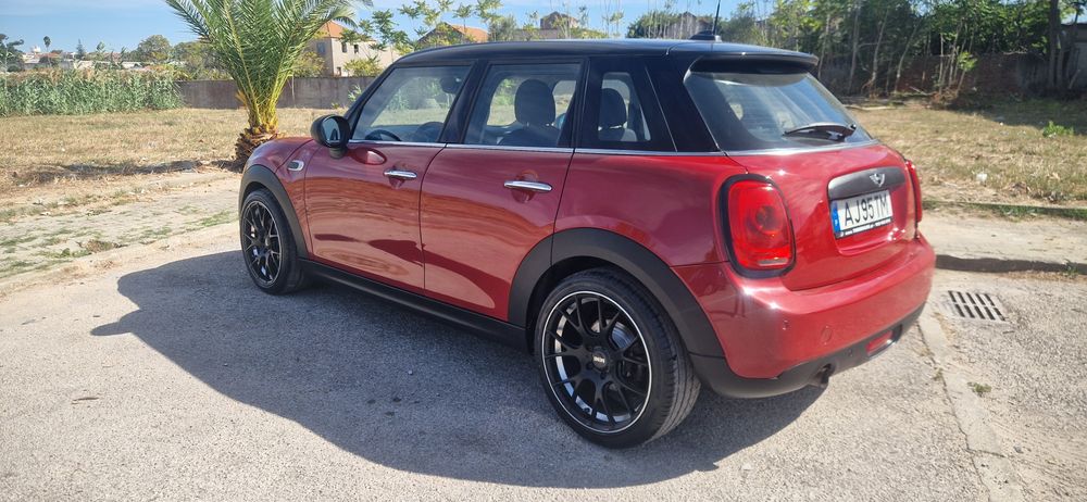 Mini Cooper D 5 portas 95CV — photo 4