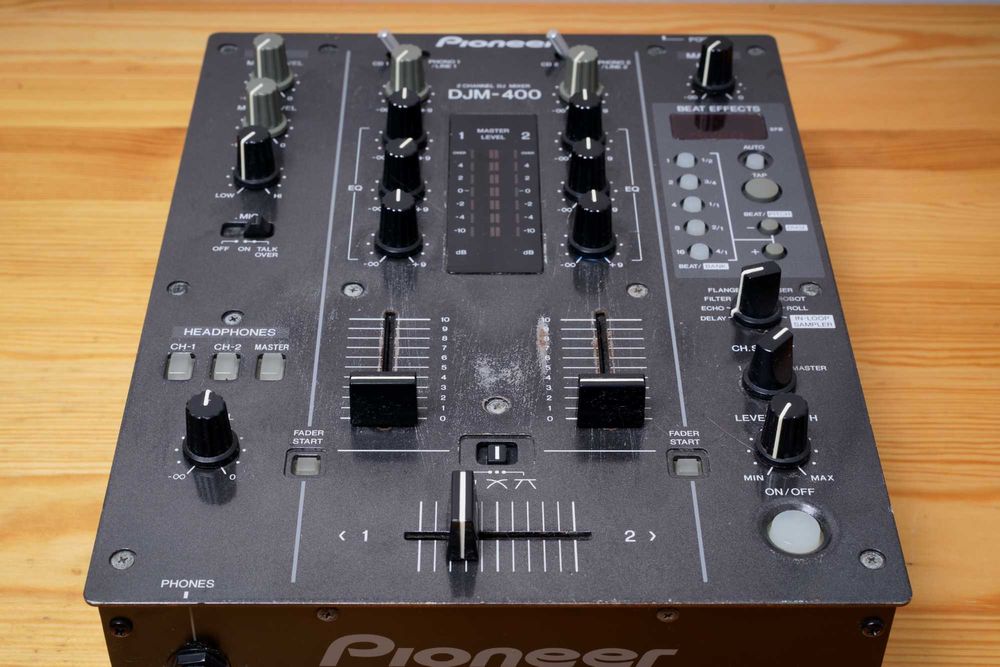 Mixer DJ Pioneer DJM-400