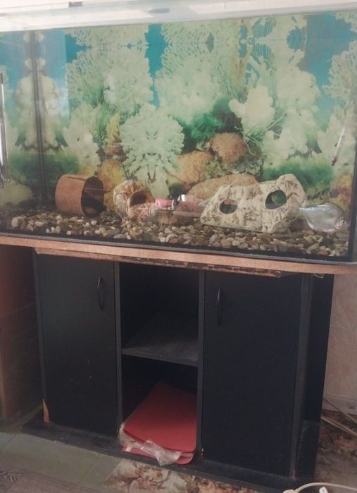 Продам аквариум с тумбой