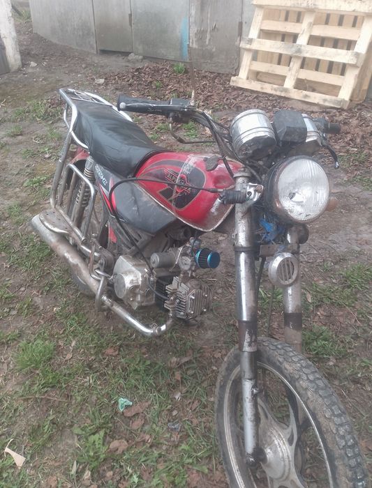 Без гаратиєю  з лапки. Сів і поїхав