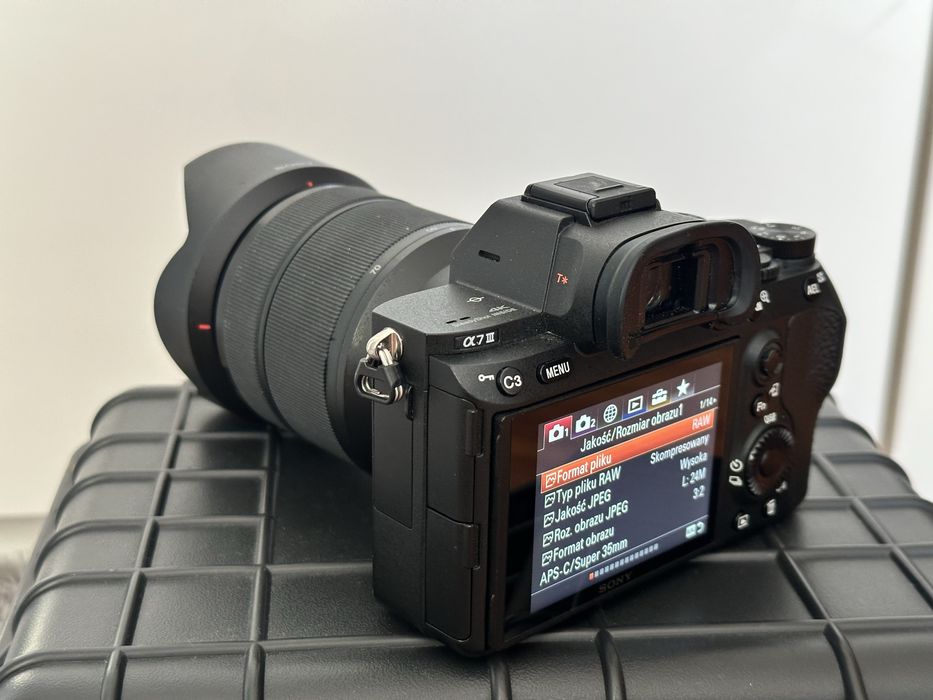 Sony A7 III + obiektyw 28-70 + filtr CPL + Hard case 60k zdjęć
