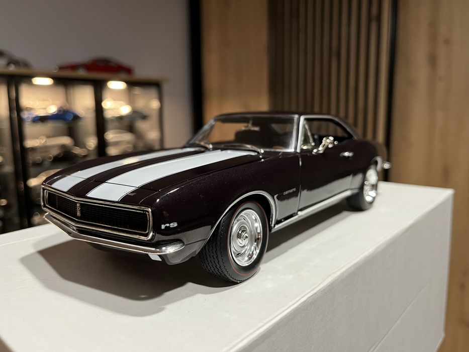 1:18 Auto World 1967 Chevrolet Camaro