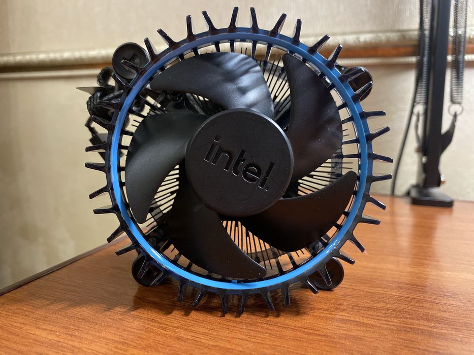 Система охолодження процесора INTEL LAMINAR RM1 BOX