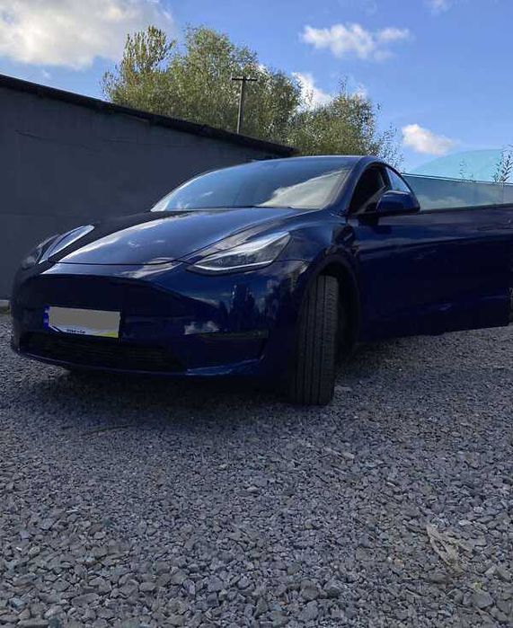 Tesla Model Y 2021