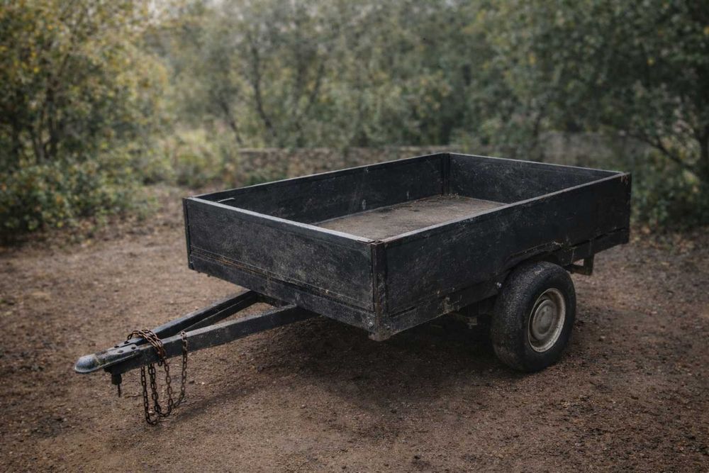 Reboque atrelado usado