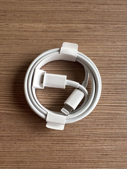 Оригинальный шнур зарядки i phone  Apple lightning type C