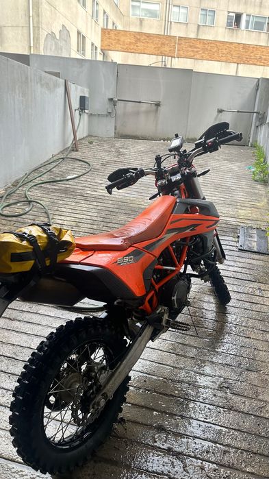 KTM 690 enduro R - 2024