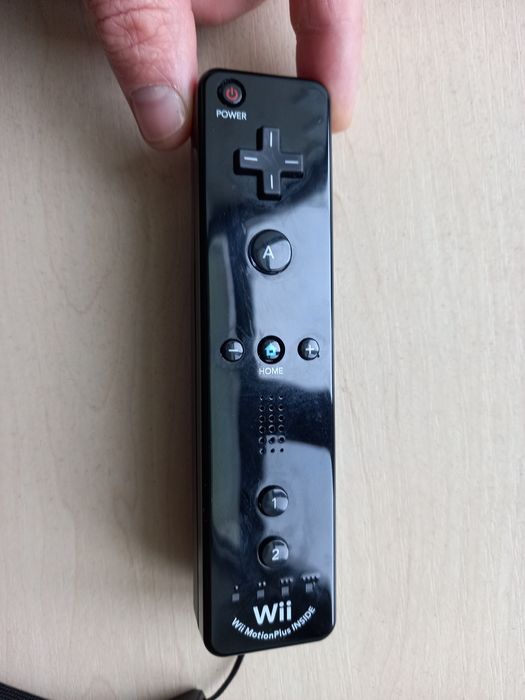 Контролер джойстик Nintendo Wii Remote Plus