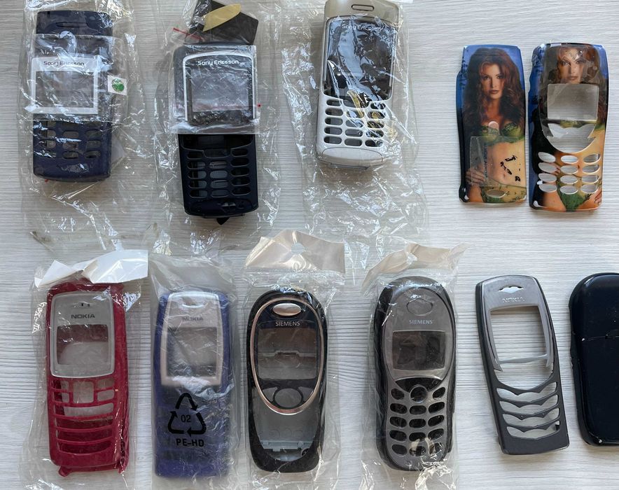 Корпуса до телефонів Nokia Siemens Sony Ericsson клавіши чохли