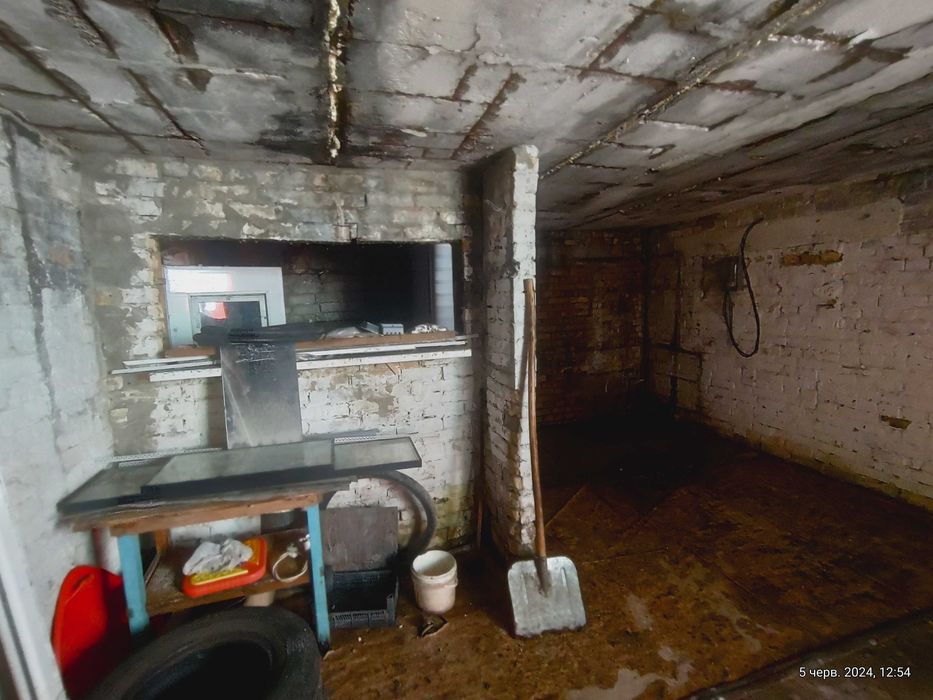 Нежитлове приміщ 23.9квм Куренівка Автозаводська 27Г Кафе Магазин Офіс