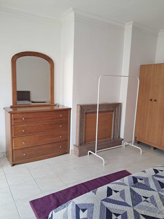 Quarto casal alugar
