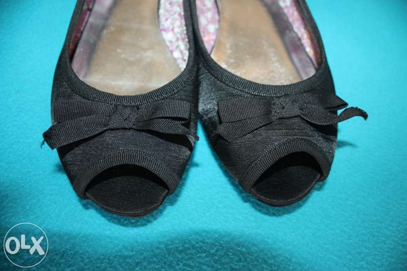 Sabrinas pretas peep-toe novas ALDO tamanho 37