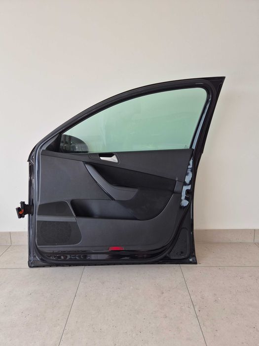 Drzwi + klapa bagażnika VW Passat B6 Kombi – czarne, kompletne