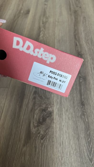 Дитячі кросівки DDStep. Будуть на температуру десь +18 — +7. Не промокають.