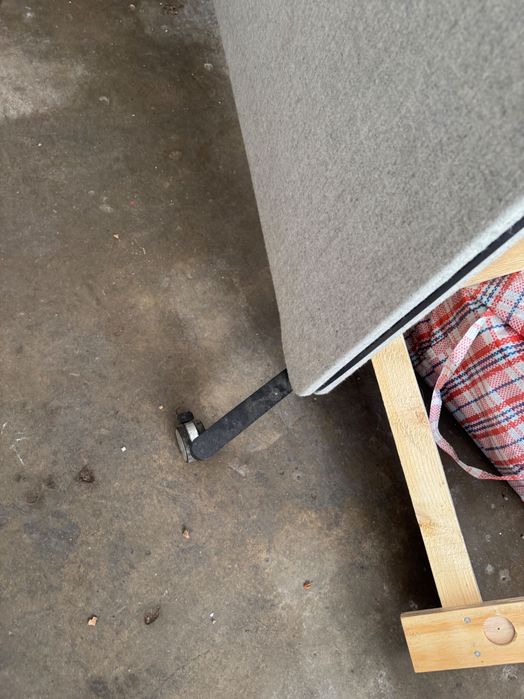 Biombo acustico recto com rodas