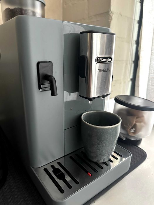 DeLonghi Rivelia - Máquina de café / coffee machine