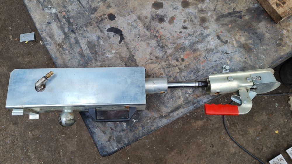 zaczep hak Tester WN-400 Argon hamulca najazdowego przyczepki sprzedam